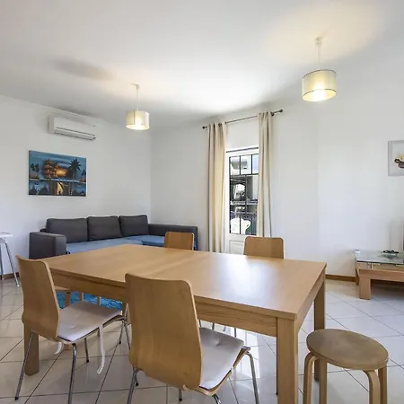 Pedra T2 Apartment